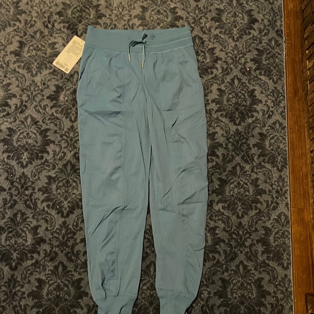 Lulu lemon dance studio mr jogger size 6 teal blue